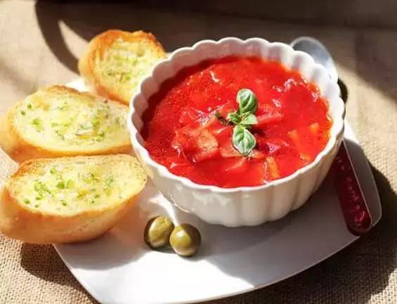 黃金周第一天 泰達(dá)航母人氣爆棚,開(kāi)啟假期模式