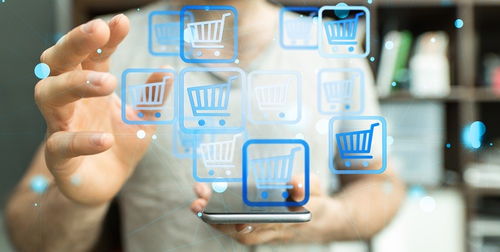 電子商務(wù)與市場營銷 解讀專業(yè)學(xué)習(xí)與互聯(lián)網(wǎng)電子產(chǎn)品銷售的職業(yè)前景